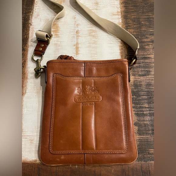 Coach Brown Leather Crossbody Bag | Classic Vintage Style | Adjustable Strap - Picture 2 of 7